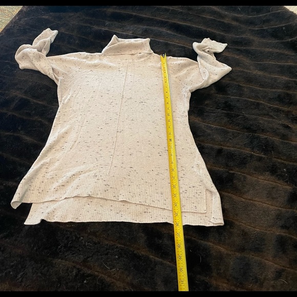 Turtleneck Sweater by Calvin Klein (M) - Picture 6 of 11